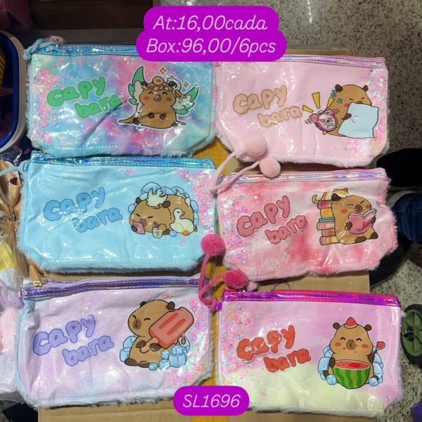 SL1696- Necessarie capivara
