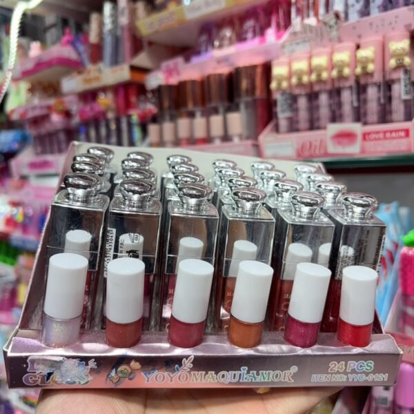 YYC-0121 Lip Gloss yoyomaquiamor