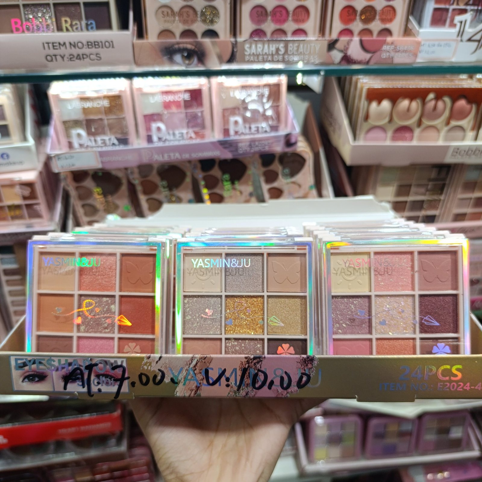 E2024-4 Paleta de sombras Yasmin&Ju/ 24pcs