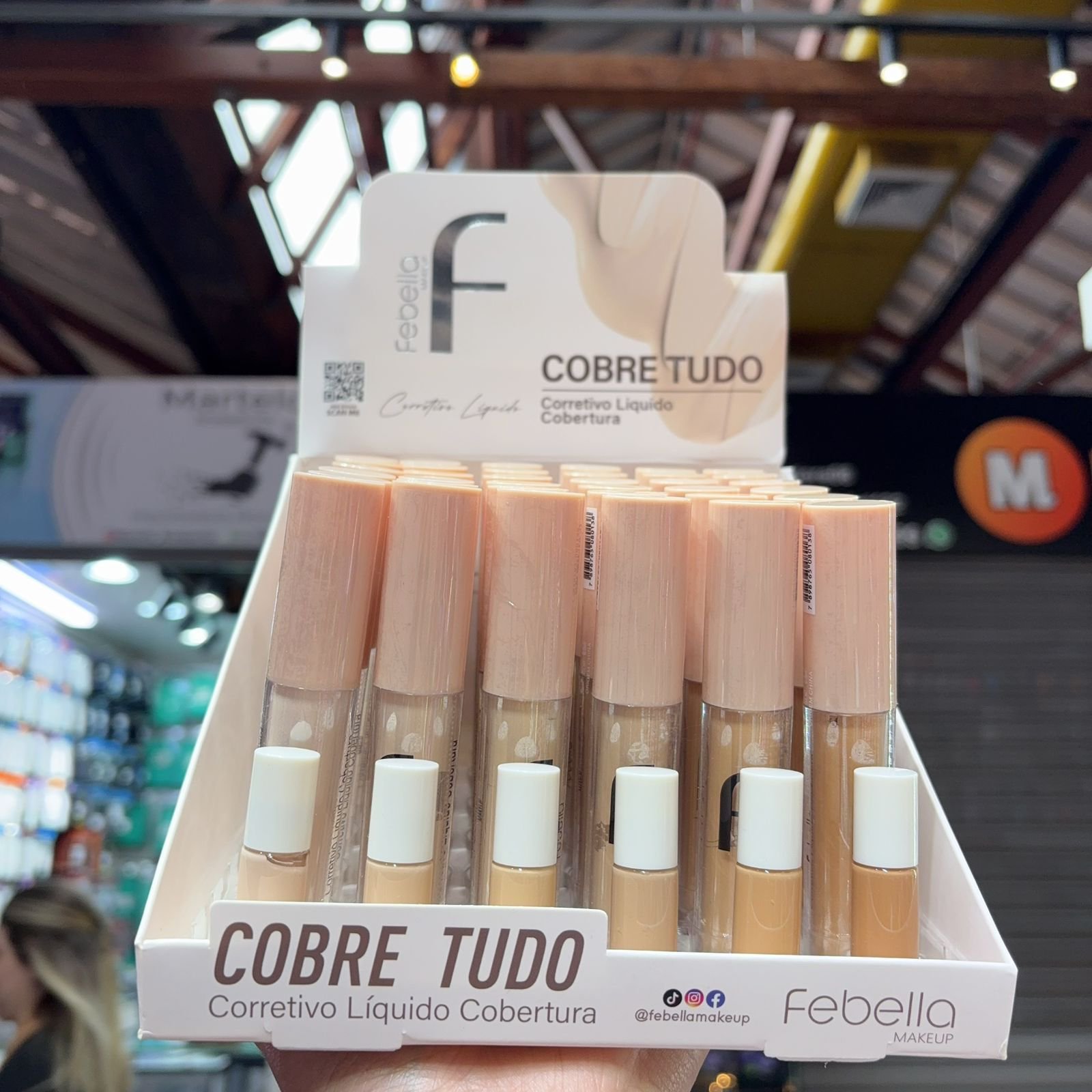 CL50911Corretivo líquido COBRE TUDO FEBELLA box