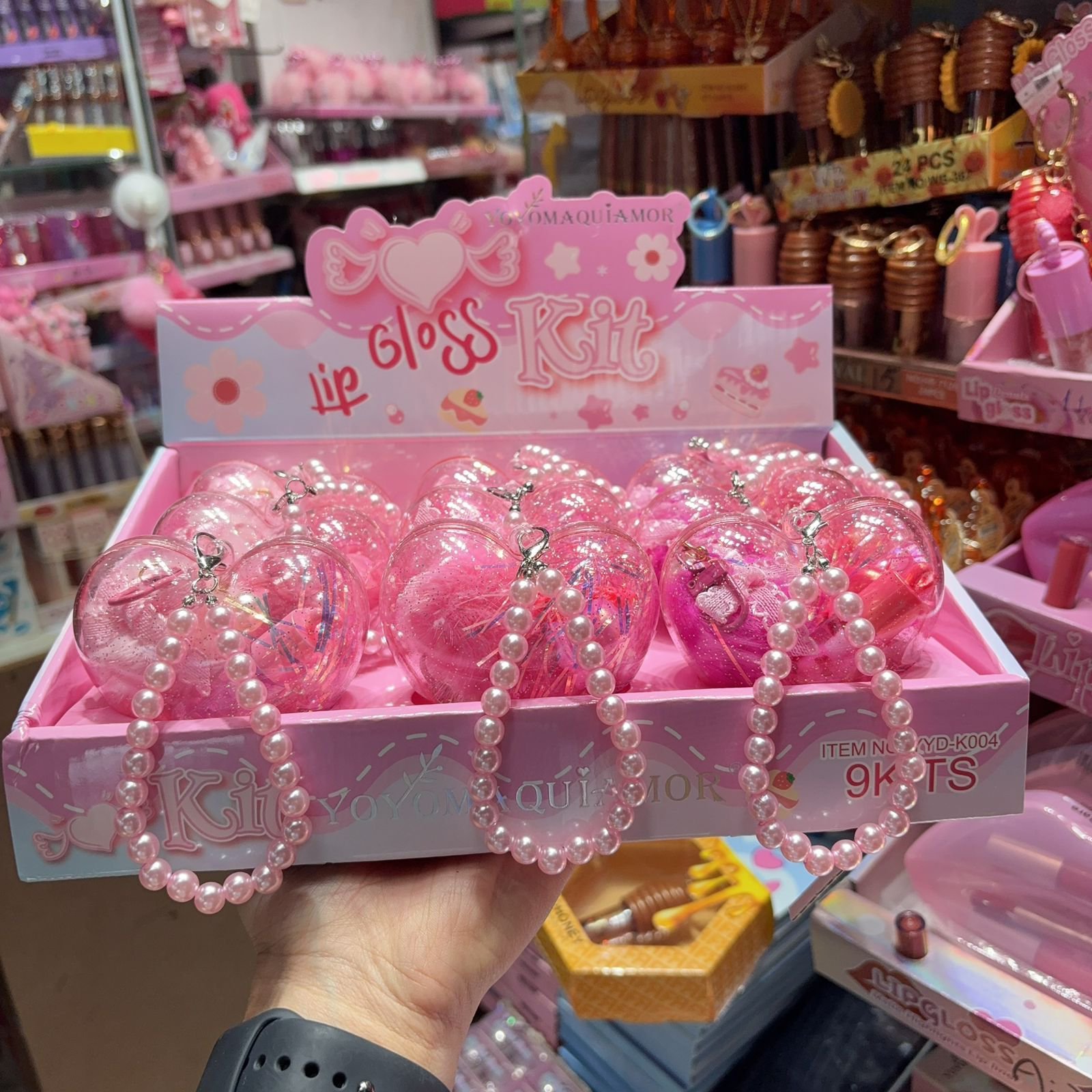 YYDK004 Lip Gloss kit yoyomaquiamor box/9pcs