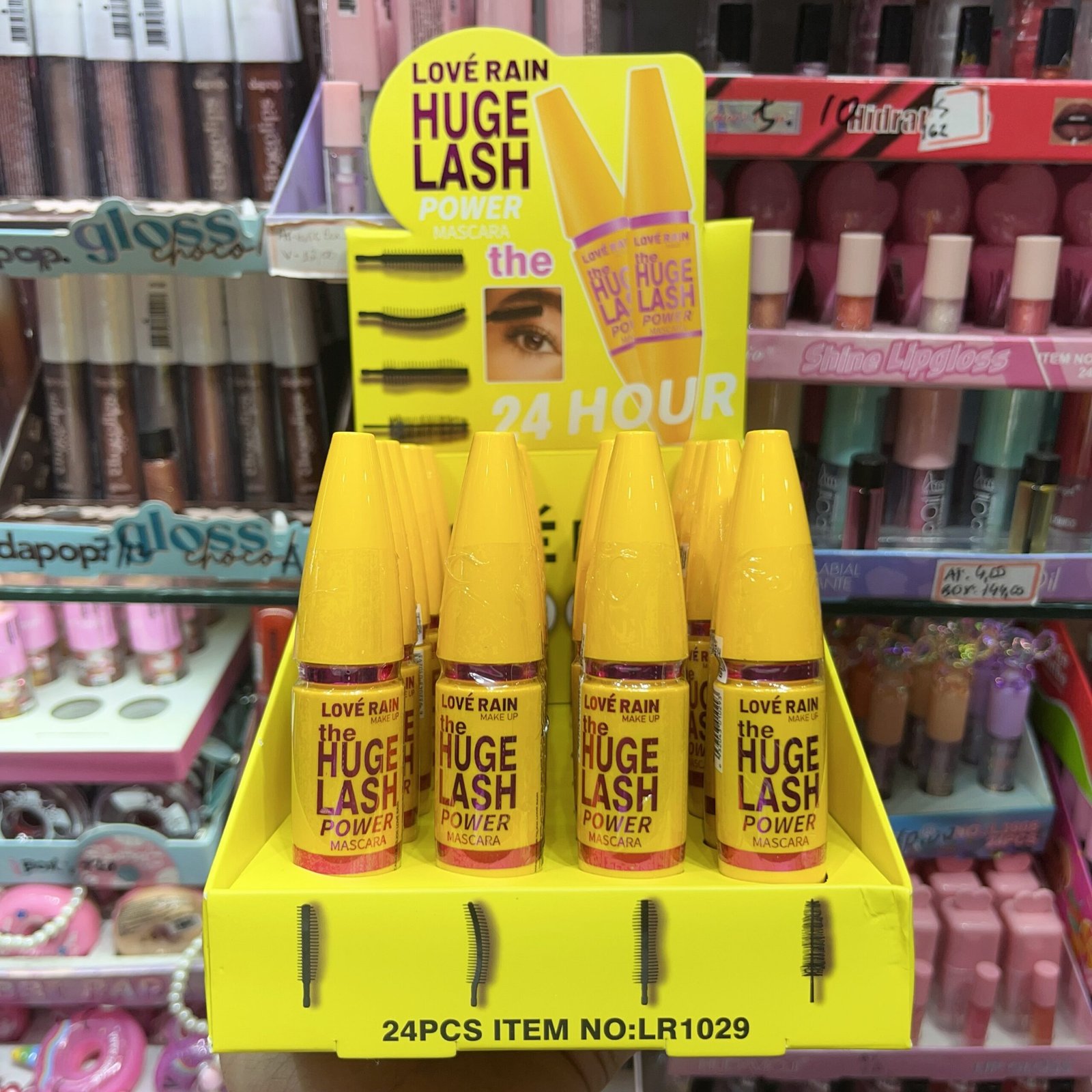 LR1029 Máscara de cílios Love rain/24pcs