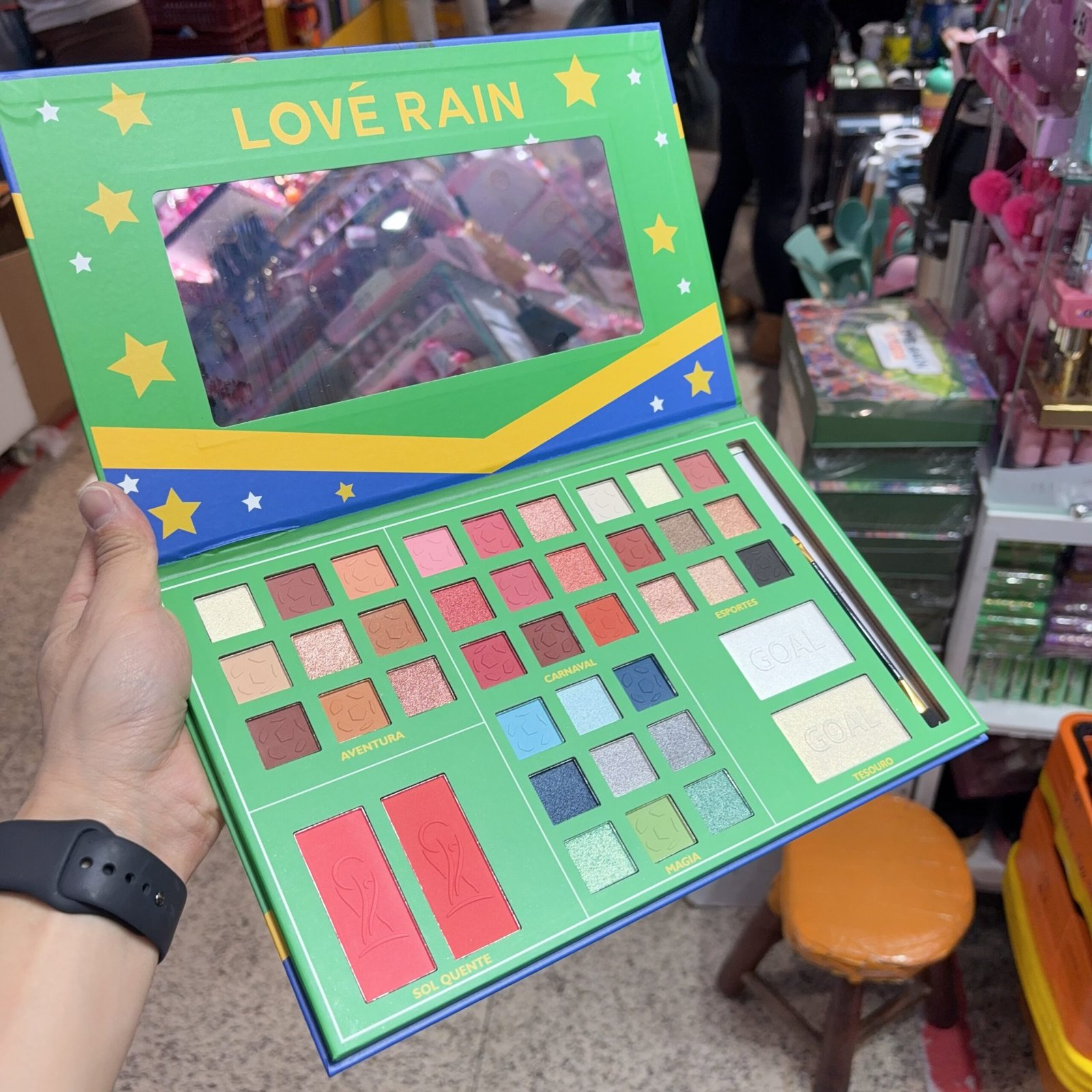 LR91125 paleta love rain